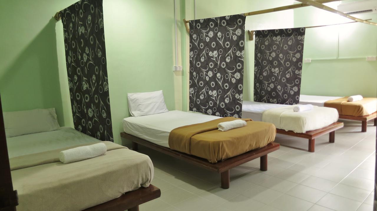 Pangkor Guesthouse Spk Kampong Sungai Udang Zewnętrze zdjęcie