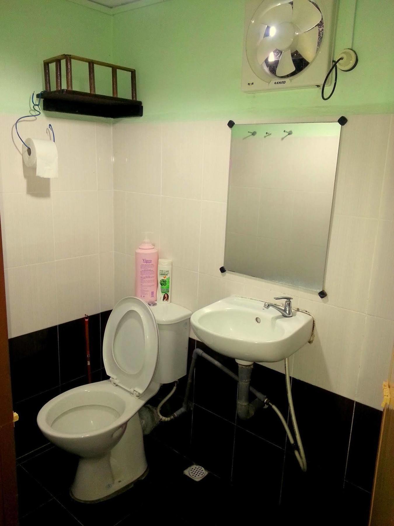 Pangkor Guesthouse Spk Kampong Sungai Udang Zewnętrze zdjęcie